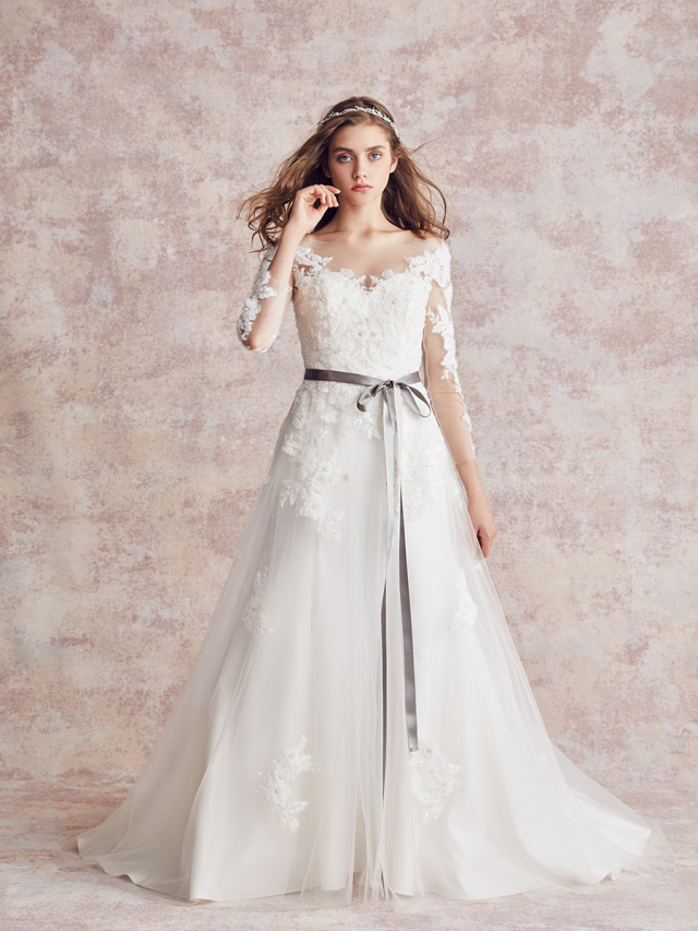 YNS ウェディングドレス　SL23907/オフホワイト（パニエ付き） SL23907｜LaVenie Collection ウェディングドレス｜ウェディング