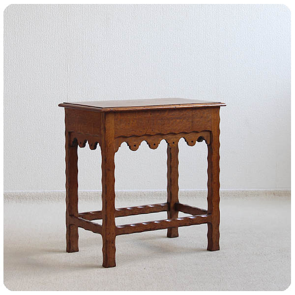 イギリス アンティーク サイドテーブル オーク材 装飾 飾り台 家具 店舗什器 「スツールにも」K-172