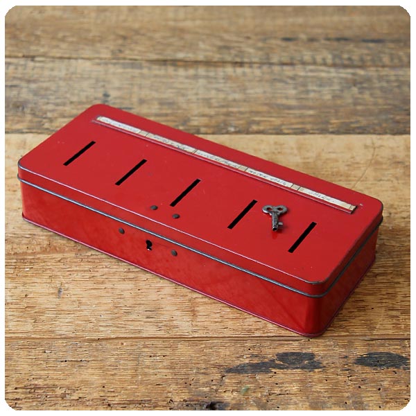 イギリス アンティーク 鍵付き スリフトボックス 貯金箱 キャッシュボックス 小物入れ 缶 K-441