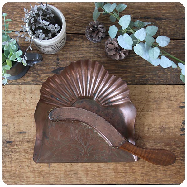 イギリス アンティーク 卓上ダストパン＆ブラシ ちりとり 銅製 コパー 雑貨 ディスプレイK-713