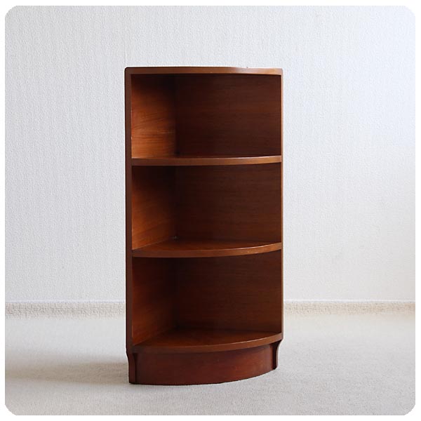 イギリス ヴィンテージ コーナーシェルフ チーク材 インテリア ミッドセンチュリー 店舗什器「北欧家具スタイル」K-956