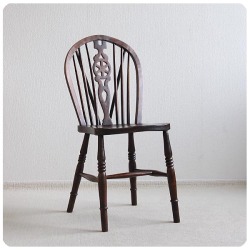 イギリス アンティーク ホイールバックチェア 木製椅子 ウィンザーチェア インテリア 店舗什器 ディスプレイ 家具 K-947