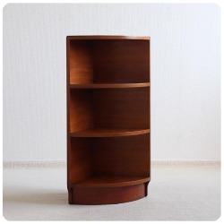 イギリス ヴィンテージ コーナーシェルフ チーク材 インテリア ミッドセンチュリー 店舗什器「北欧家具スタイル」K-956