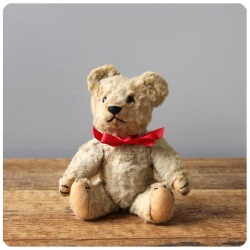 イギリス アンティーク テディベア くまのぬいぐるみ インテリア雑貨 ディスプレイ 全長22cm P-561