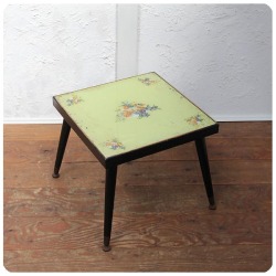 イギリス アンティーク ガラストップ サイドテーブル 装飾 飾り台 木製家具 P-758