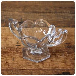 イギリス アンティーク チッペンデール シュガーボウル ダブルハンドル インテリア 雑貨 店舗什器「ガラス食器」Q-018