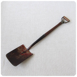 イギリス アンティーク スコップ シャベル インテリア 園芸用具 雑貨 店舗什器「ガーデンオーナメント」Q-148