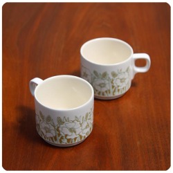 イギリス ヴィンテージ HORNSEA コーヒーカップ2個セット ホーンジー 雑貨 インテリア 店舗什器「FLEUR（フルール）」Q-382