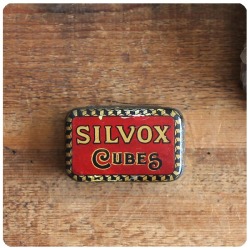 イギリス アンティーク スープキューブ缶/ティン/ブリキ/雑貨/TIN/小物入れ/OXOタイプ【SILVOX CUBES】S-038