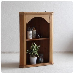 イギリス アンティーク コーナーシェルフ/オールドパイン/古木/ウォールシェルフ/英国【お部屋の隅をもっとお洒落に】S-073