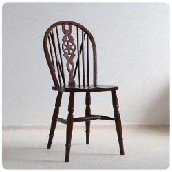 イギリス アンティーク調 ホイールバックチェア/ダイニングチェア/木製椅子/家具【車輪のモチーフが素敵なキッチンチェア】T-078