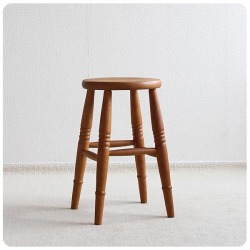 イギリス ヴィンテージ スツール 丸椅子 木製 カントリー 踏み台 家具「花台にも」V-487