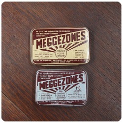 イギリス アンティーク トローチ缶2個セット/TIN/ブリキ缶/インテリア雑貨/のど飴/薬/小物入れ【MEGGEZONES】Z-100
