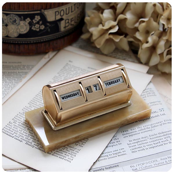 イギリス アンティーク メカニカルカレンダー K-503