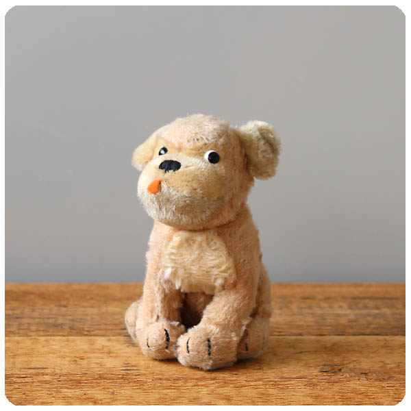 ドイツ ヴィンテージ パグのぬいぐるみ Q-159