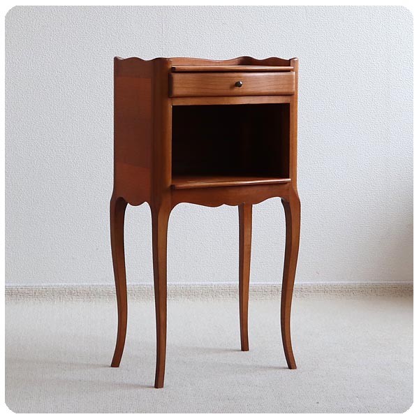 フレンチ　サイドテーブル　花台　アンティーク テーブル/アンティークテーブル/ディスプレイ/パイン材/1950年代/フランス家具/サイドテーブル/花台 | IWARE kagawa