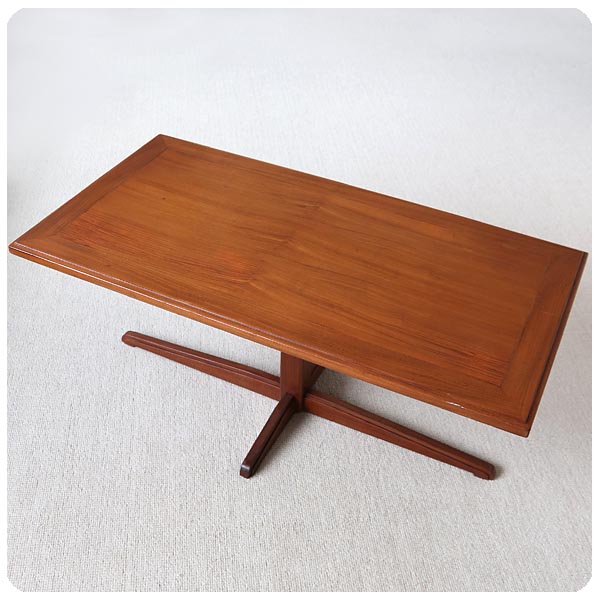 昭和レトロポップ ミッドセンチュリーアイアン センターテーブル 詰め込も 