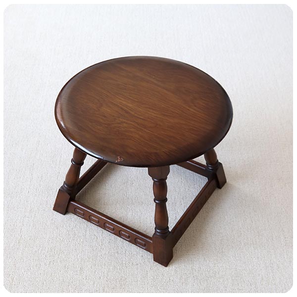 イギリス アンティーク調 コーヒーテーブル/丸テーブル/飾り台/店舗  