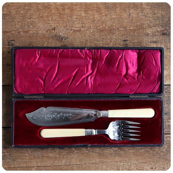 イギリス アンティーク フィッシュサーバーナイフ＆フォーク/シルバー  