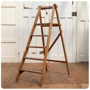 イギリス アンティーク ステップラダー 脚立 古木 家具 ディスプレイ 店舗什器 ウッドラダー K-734