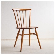 イギリスから直接買い付けてきたアンティークアーコールチェア