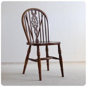 イギリスから直輸入したアンティークホイールバックチェア｜antique