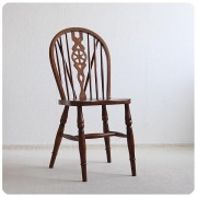 イギリスから直輸入したアンティークホイールバックチェア｜antique