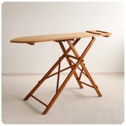 イギリス アンティーク アイロン台 折りたたみ式 オールドパイン材 インテリア 家具 店舗什器「アイロンボード」Q-196