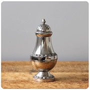 イギリス アンティーク シルバープレート ソルト＆ペッパーシェーカー 銀メッキ インテリア 雑貨 店舗什器【IANTHE/イアンテ】Q-284