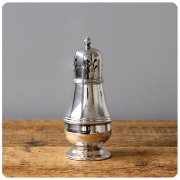 イギリス アンティーク シルバープレート シュガーシェイカー 銀メッキ インテリア キッチン雑貨 店舗什器「FALSTAFF」Q-366