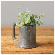 イギリス アンティーク ピューター マグカップ タンカード 花器 花瓶 雑貨 インテリア 店舗什器「ペン立てなどに」Q-452