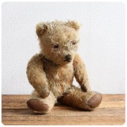 イギリスから届いた世界中で愛され続けるテディベアやぬいぐるみ
