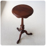 イギリス アンティーク調 ワインテーブル マホガニー 木製テーブル 花台 家具「飾り台にも」V-782