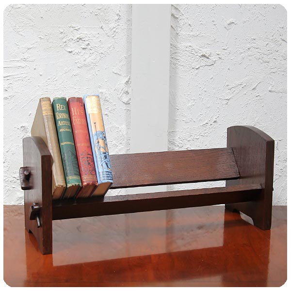 イギリス アンティーク ブックスタンド 古い本立て オーク材 収納 英国製 インテリア雑貨 P-705