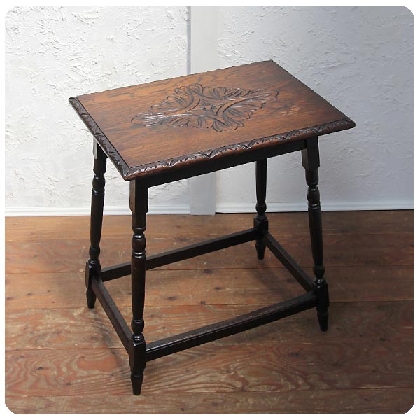 イギリス アンティーク オケージョナルテーブル オーク 彫刻天板 飾り台 店舗什器 家具 P-735