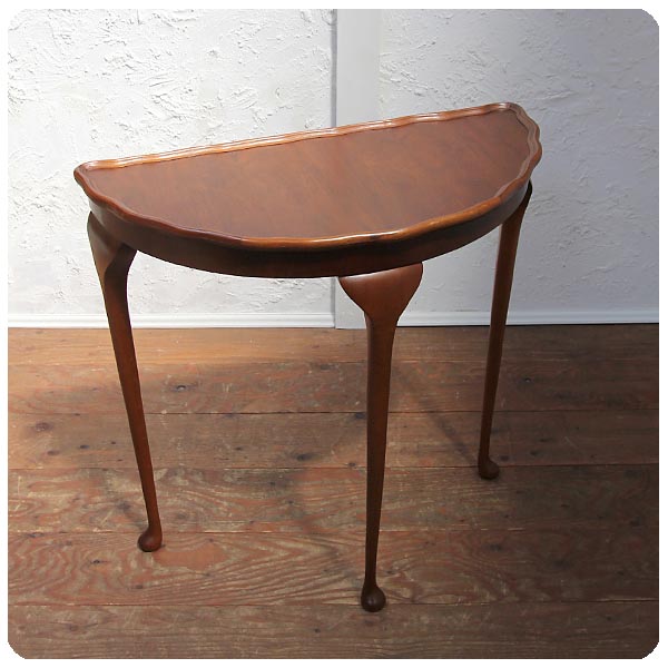 イギリス アンティーク コンソールテーブル 猫脚 ハーフムーン 飾り台 インテリア 家具 P-737