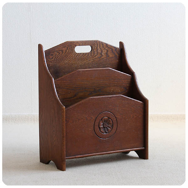 イギリス アンティーク マガジンラック オーク材 花柄 家具 店舗什器 「彫刻装飾」P-951