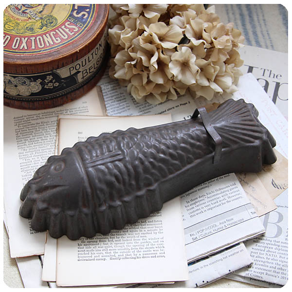 西ドイツ アンティーク ブリキ製モールド キッチン インテリア ディスプレイ 雑貨 店舗什器「魚型菓子型」Q-137