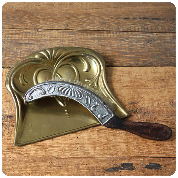 イギリス アンティーク BELDRAY クラムトレイ＆ブラシ ちりとり 真鍮 ブラシ インテリア 雑貨 店舗什器「ダストパン」Q-150