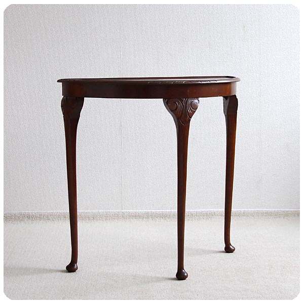 イギリス アンティーク 猫脚コンソールテーブル 木製 家具 飾り台 彫刻装飾 インテリア 店舗什器【カブリオールレッグ】Q-215
