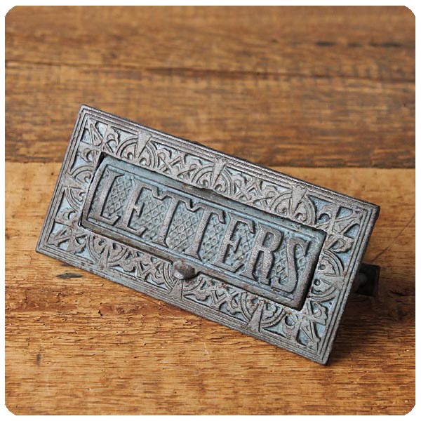 イギリス アンティーク レタースロット 郵便受け アイアン インテリア ディスプレイ 店舗什器 「LETTERS」 Q744