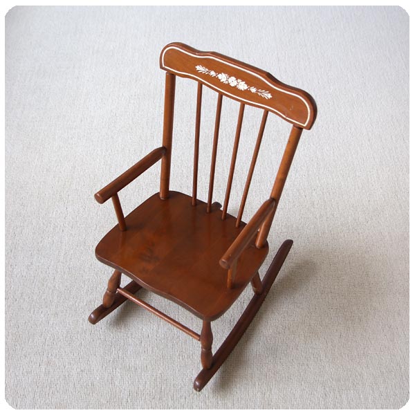 イギリス ビンテージ チャイルドロッキングチェア/スティックバック/木製/店舗什器/ディスプレイ【かわいい子供椅子】S-377