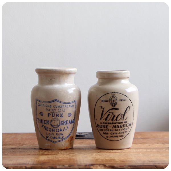 イギリス アンティーク 陶器ボトルペア/2個セット/ヴァイロール【virol×CARRICKS CUMBERLAND PURE THICK CREAM】S-382