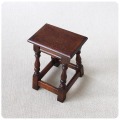 イギリス アンティーク調 ミニテーブル 家具 サイドテーブル 花台 ディスプレイ台 インテリア 店舗什器「スツールにも」Q-433
