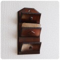 イギリス アンティーク レターラック/壁掛け/ウォールラック/オーク材/装飾あり/ボビン/雑貨【おしゃれなレターホルダー】T-055