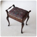 イギリス アンティーク ピアノスツール/木製椅子/家具/収納ボックス/楽譜入れ/店舗什器/ディスプレイ【おしゃれスツール】T-654