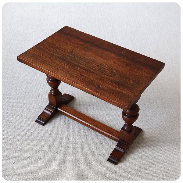 イギリス アンティーク オーク サイドテーブル/家具/飾り台/店舗什器/ディスプレイ/トラディショナル【バルボスレッグが素敵】T-011