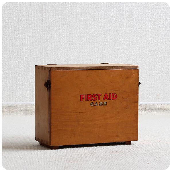 イギリス アンティーク ファーストエイドボックス 救急箱 ケース 木箱 英国「FIRST AID」V-429