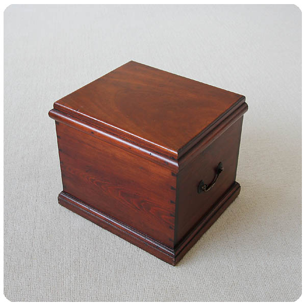 イギリス アンティーク オールドパインボックス 収納 木箱 ケース 古木 家具「ツールボックス」V-993