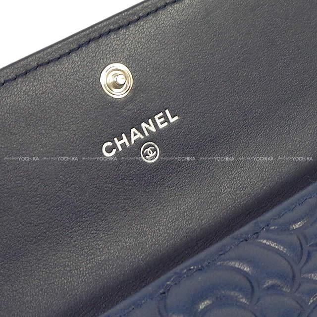 2019年春夏 プレコレクション 新作 CHANEL シャネル カメリア エンボス フラップ 長財布